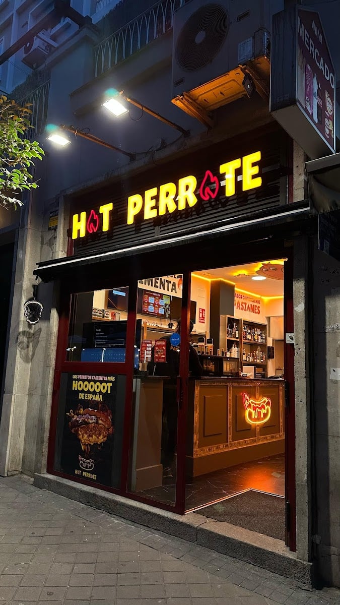 Hot Perrote - bernabéu, chueca, goya