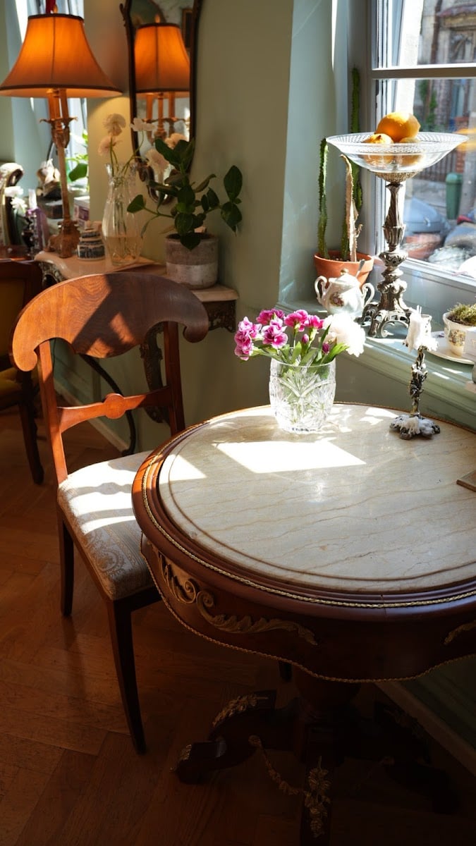 Italian Vintage Caffe & Prosecco Bar