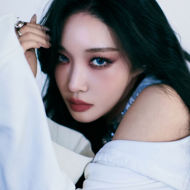 CHUNG HA - Artist