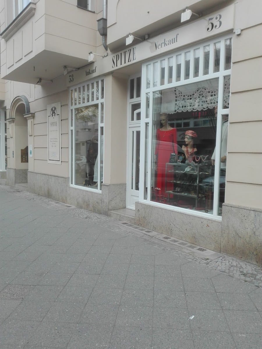 SPITZE - Historische Bekleidung, Textilien & Accessoires