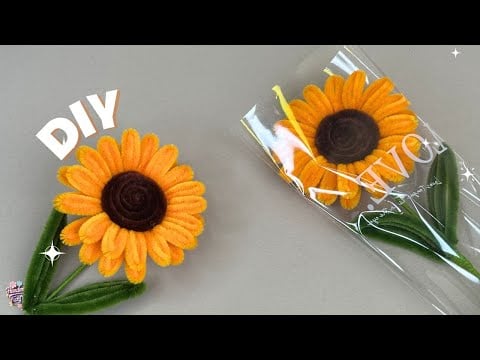 Sunflower - Handmade Fuzzy Wire