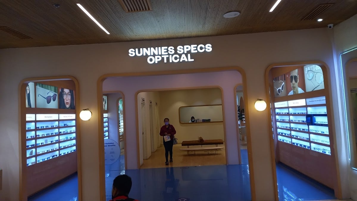 Sunnies Studios SM Cebu Kiosk