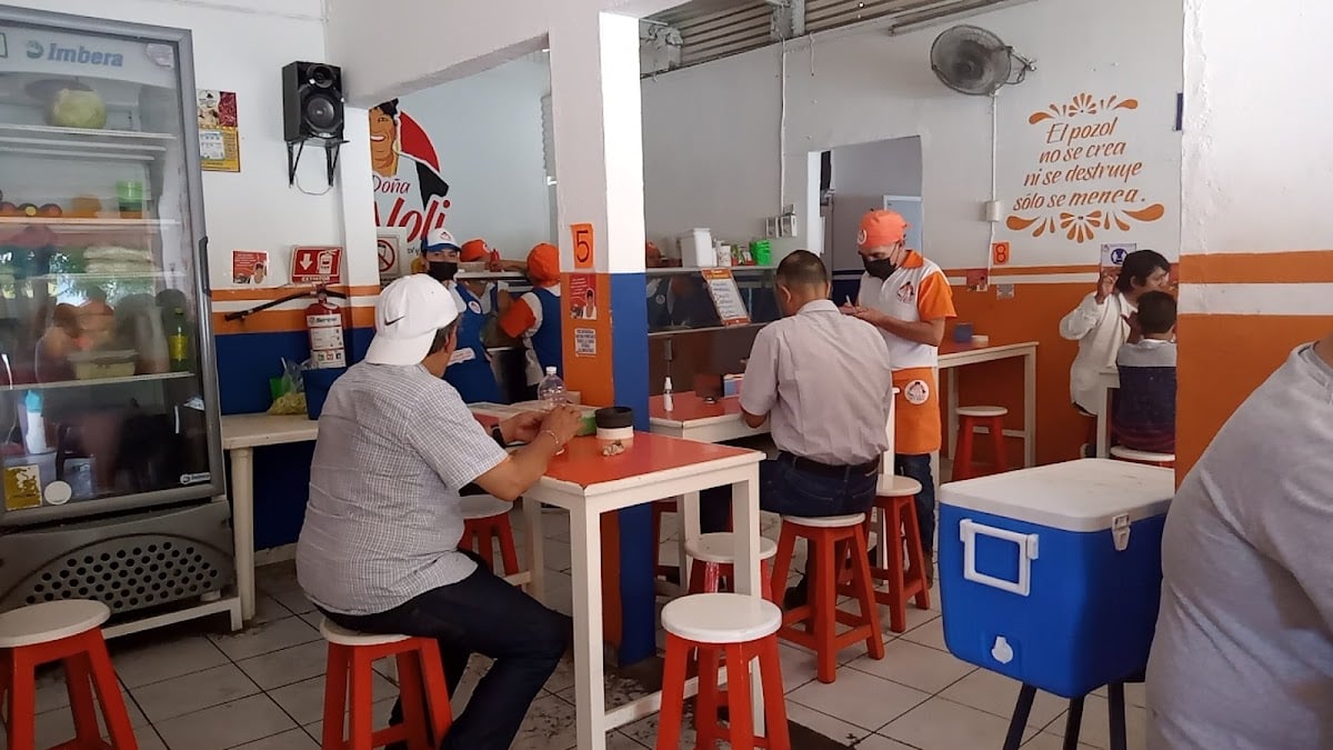 Doña Noli - Ideal para probar la bebida tradicional de Chiapas, el pozol, taquitos de cochitos, las empanadas. Se puede gastar un aproximado de 100 pesos mexicanos por persona