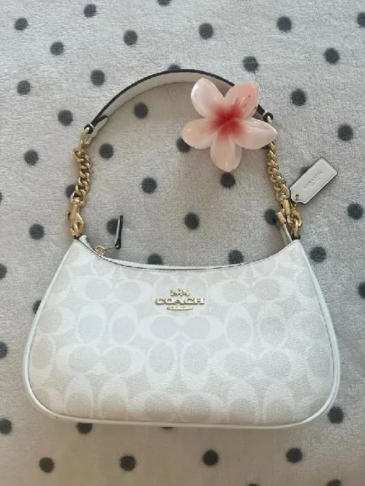 Coach Teri Shouder Bag White