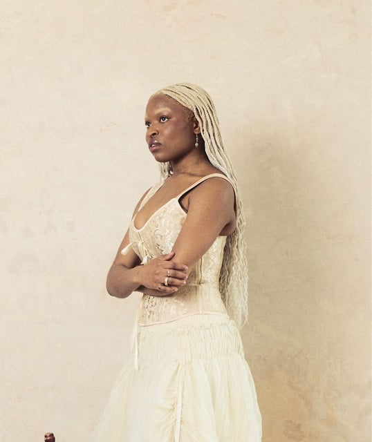 Essence Martins - Artist