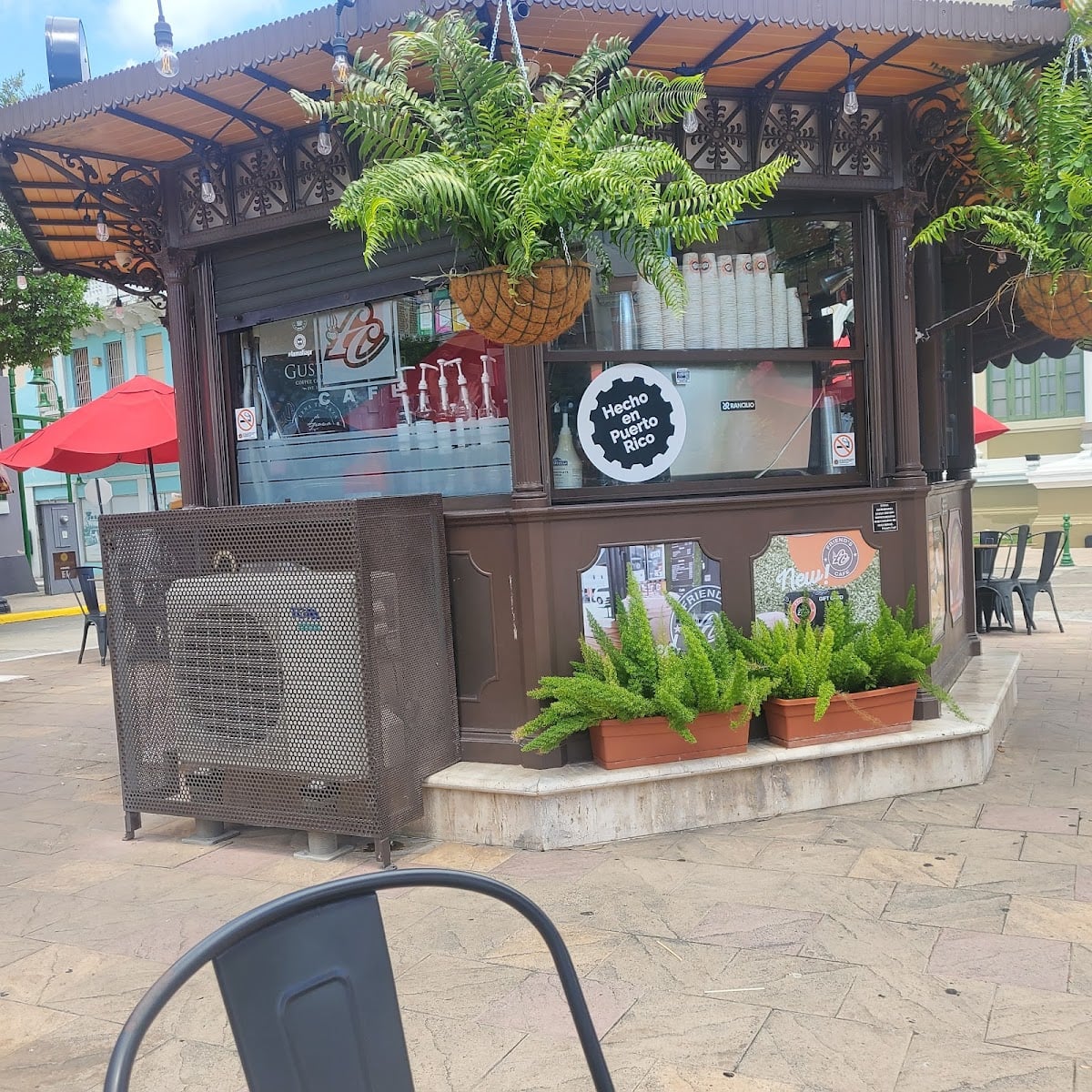 Friend's Café