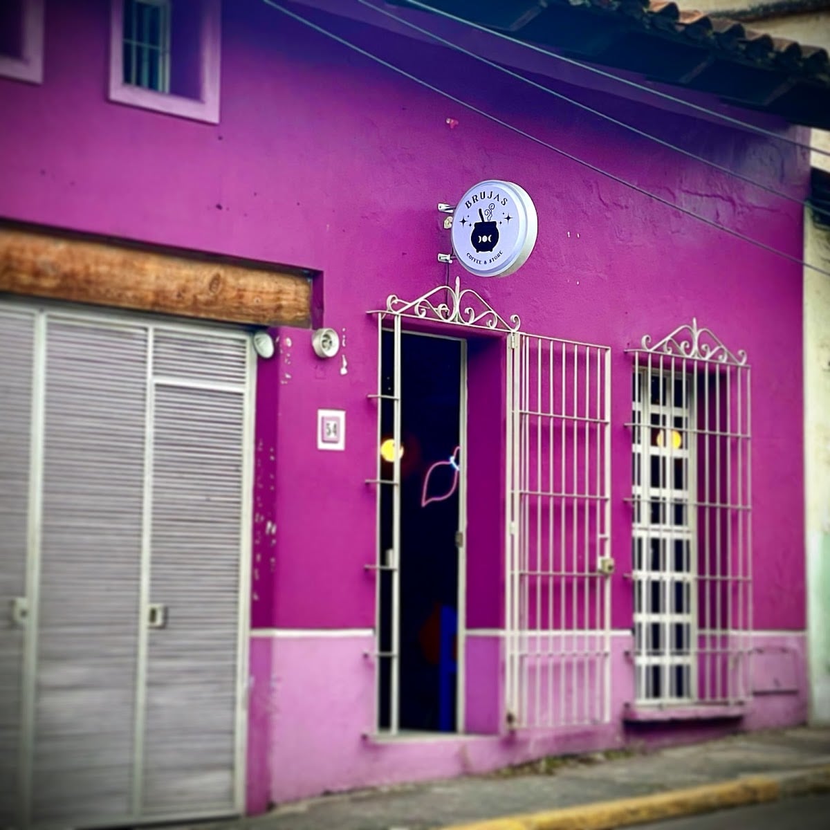 BRUJAS coffee & store centro