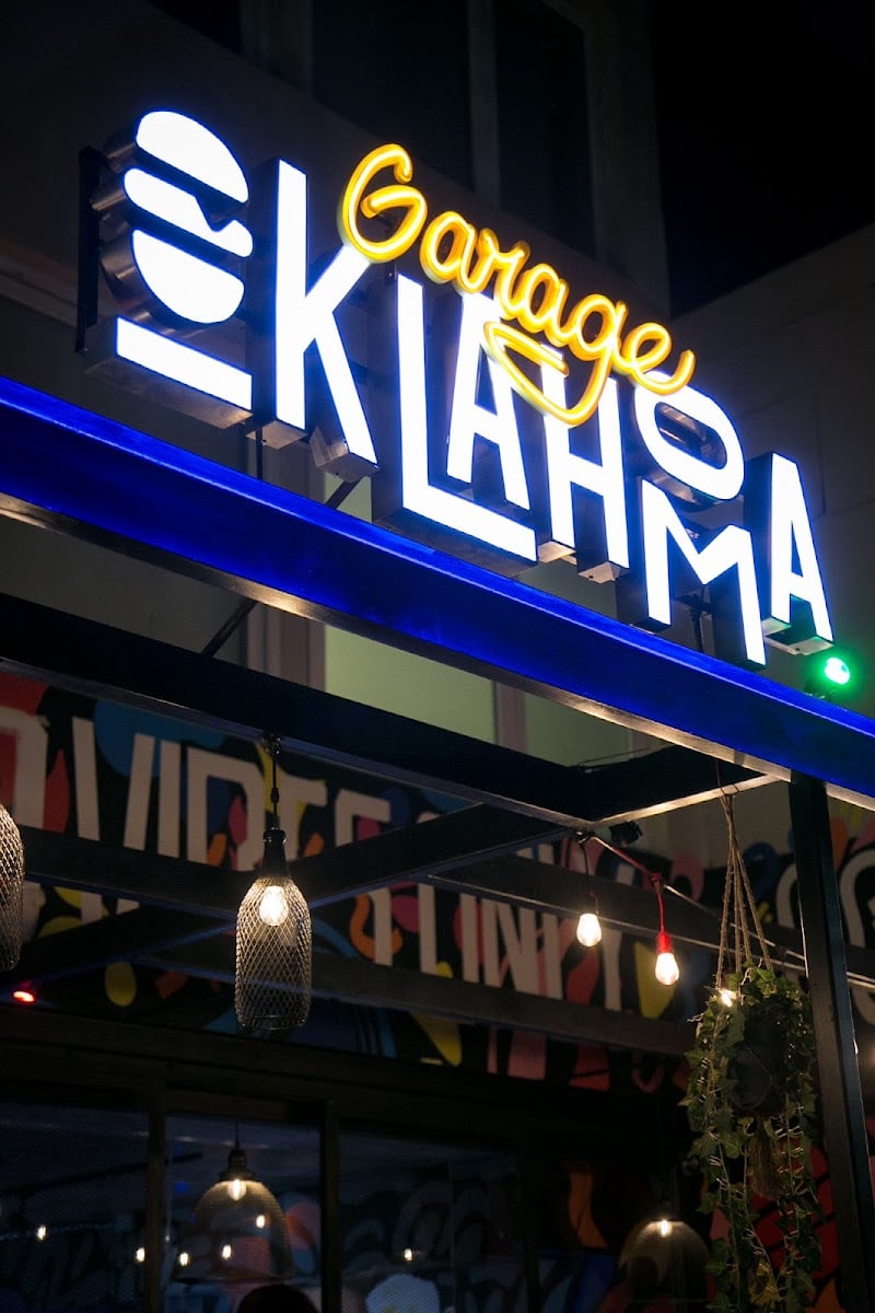Restaurant Garage Oklahoma Hamburguesas y Cervezas Artesanales