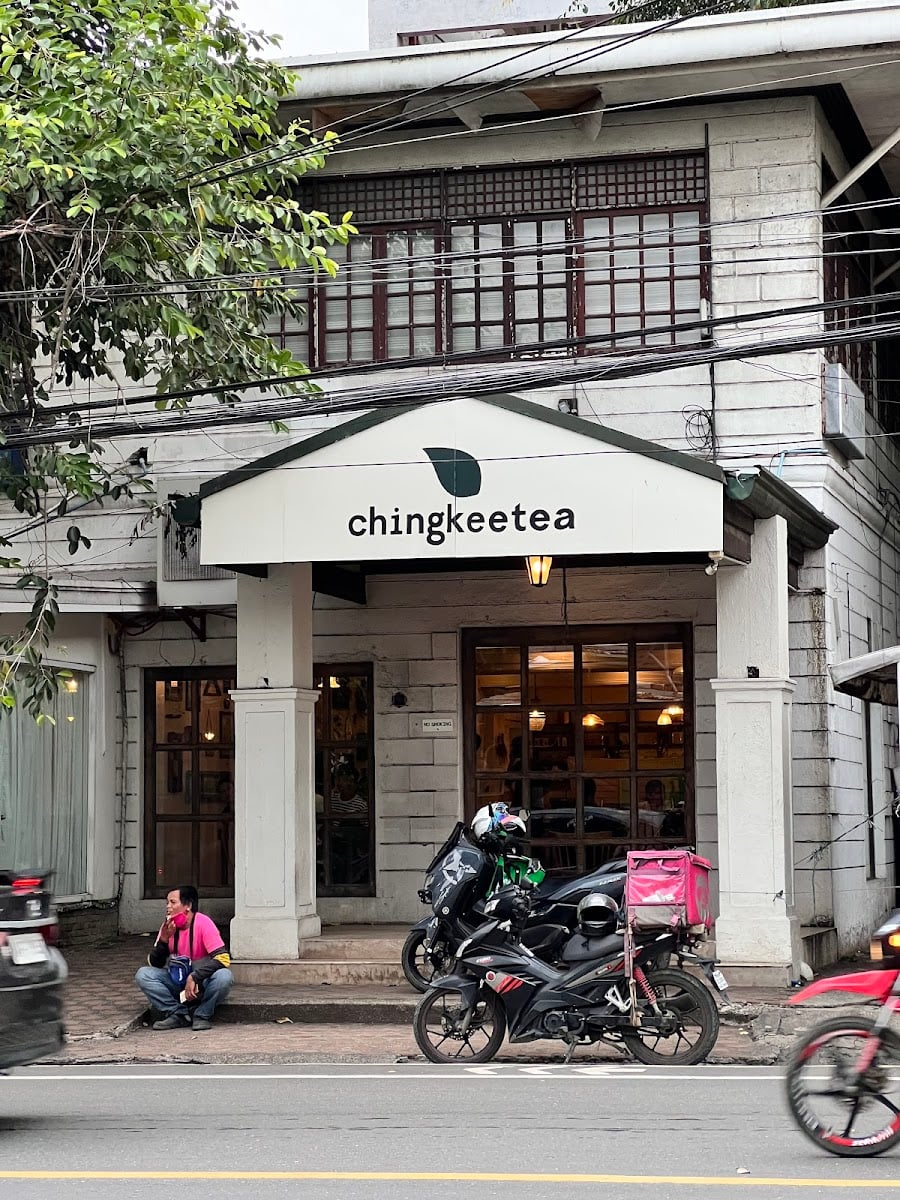 Chingkeetea Velez-Gaerlan - the best among the rest! not actually a literal coffee shop, it’s more on milkteas.