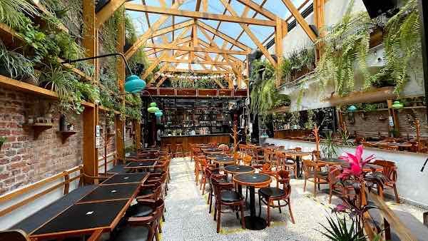 El Parnita - Amazing tacos + ambience