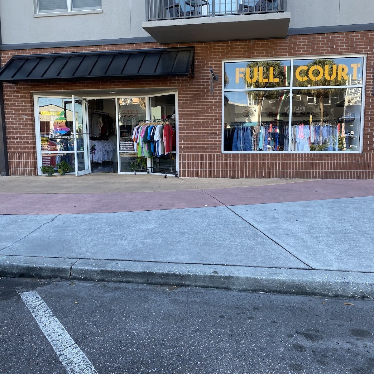 Full Court Classics - Vintage/trendy sports goods