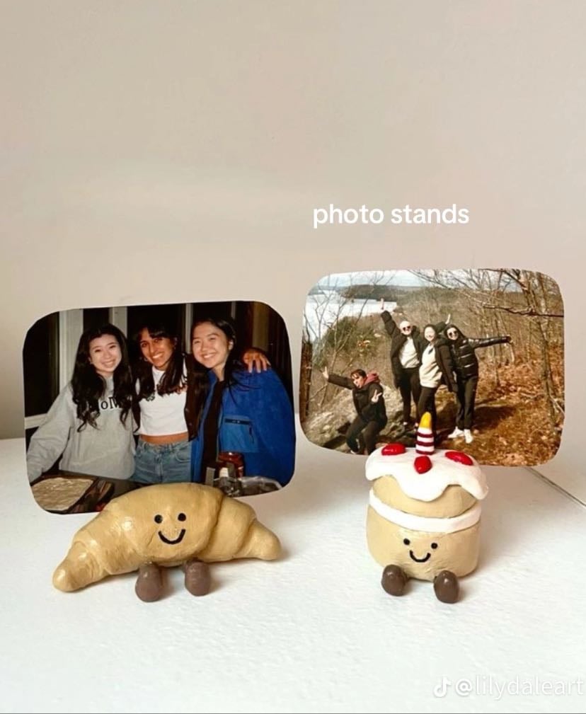 photo stands