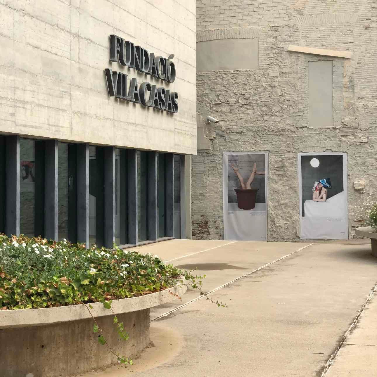 Museo Can Framis - merece la pena solo verlo por fuera.