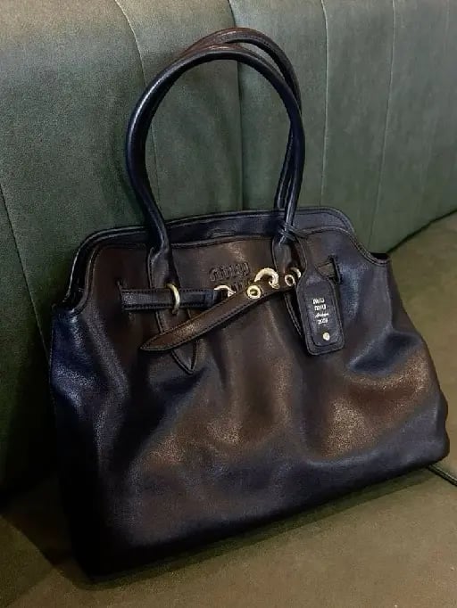 Lograr darme mis gustos - Poder comprarme pequeños gustos para mí misma como ropa o accesorios, maquillaje, skincare, etc.