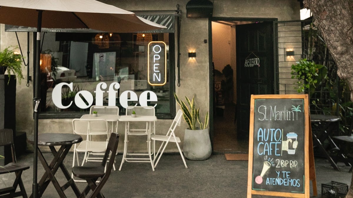 St. Martin café