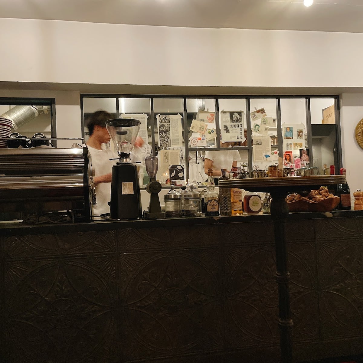 CAFE ET VIN Salutane(サルタン)