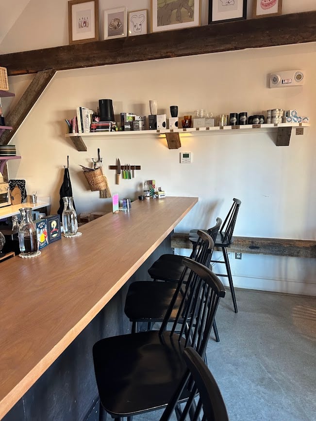 rite tea & espresso bar - alleged best matcha (“rich matcha” = 6g of matcha powder)