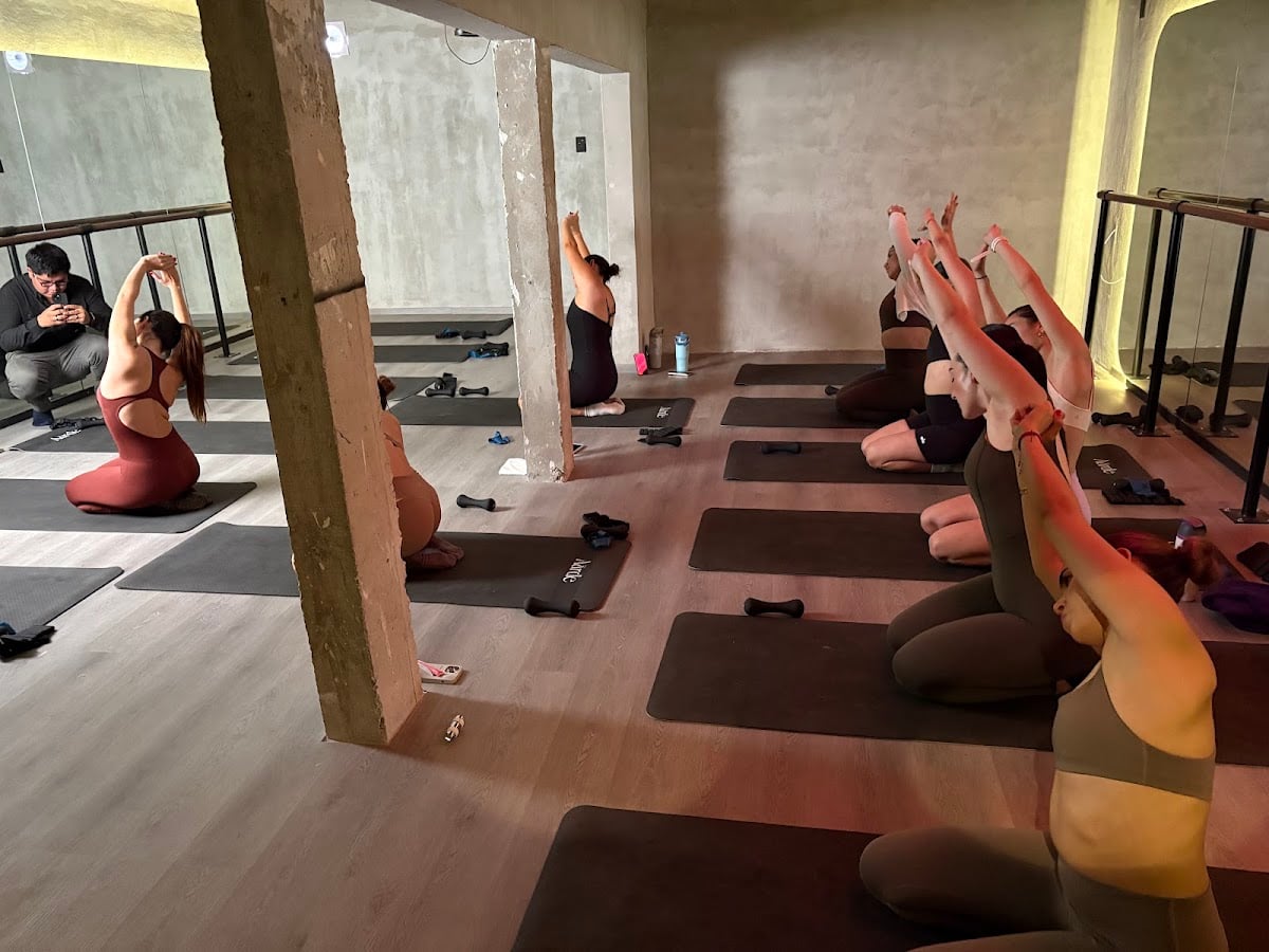 Aarde Hot Pilates & Barre