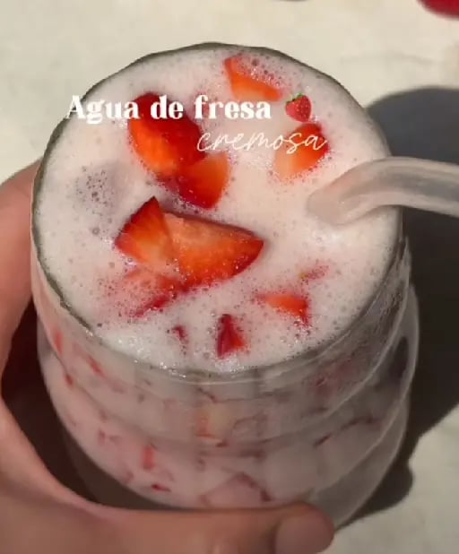 Agua de fresa cremosa - Ingredientes/prep: