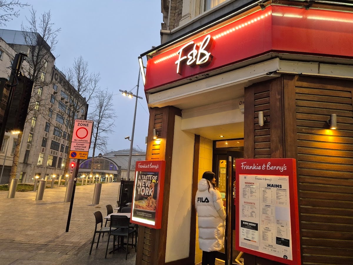 Frankie & Benny's