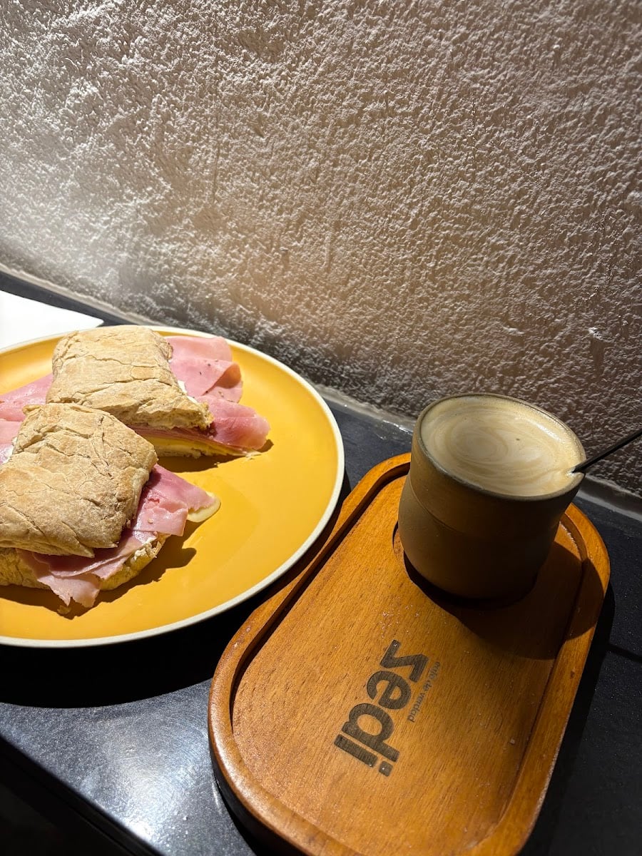 Zedi Cafe