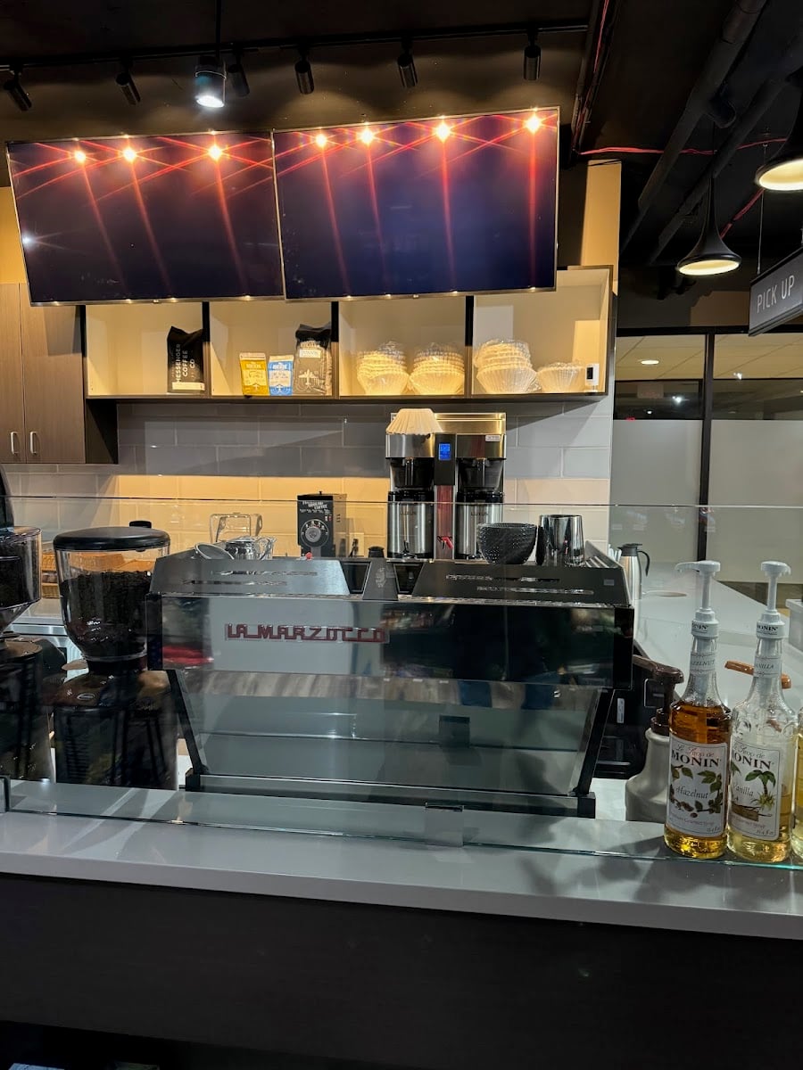 GRANDE COFFEE & MARKET