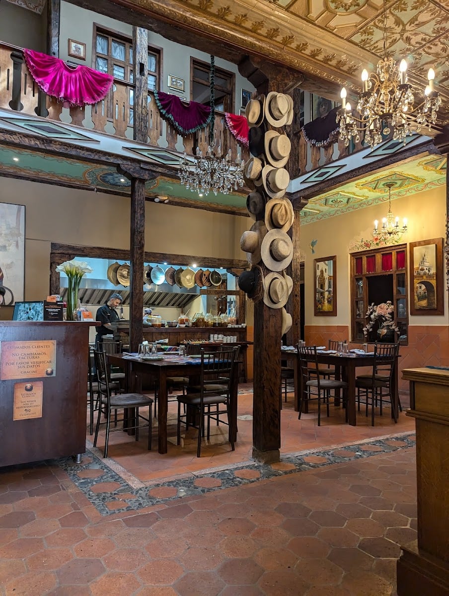 Tiesto's Cafe Restaurant - Restaurant · San Blas, Cuenca