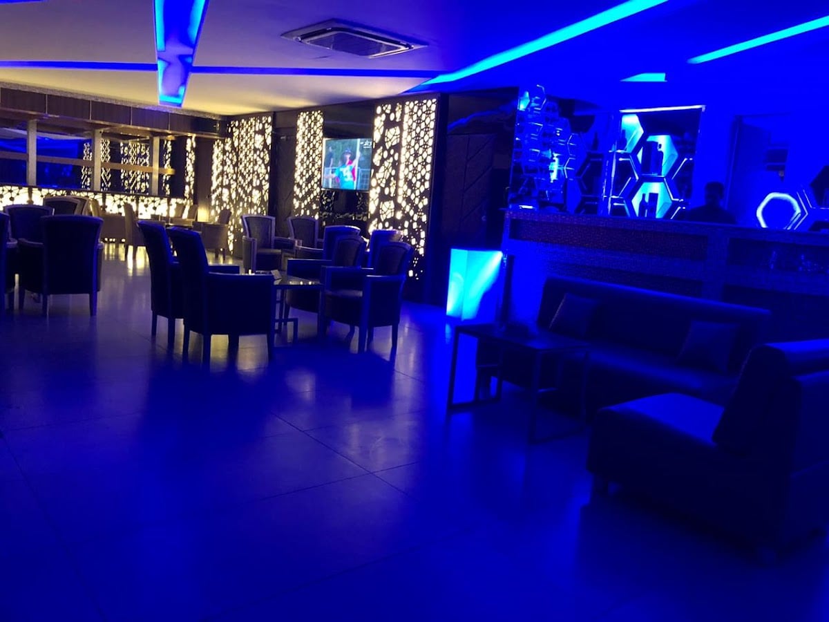 SKYe Lounge Bar - Bar · Gulshan, Dhaka