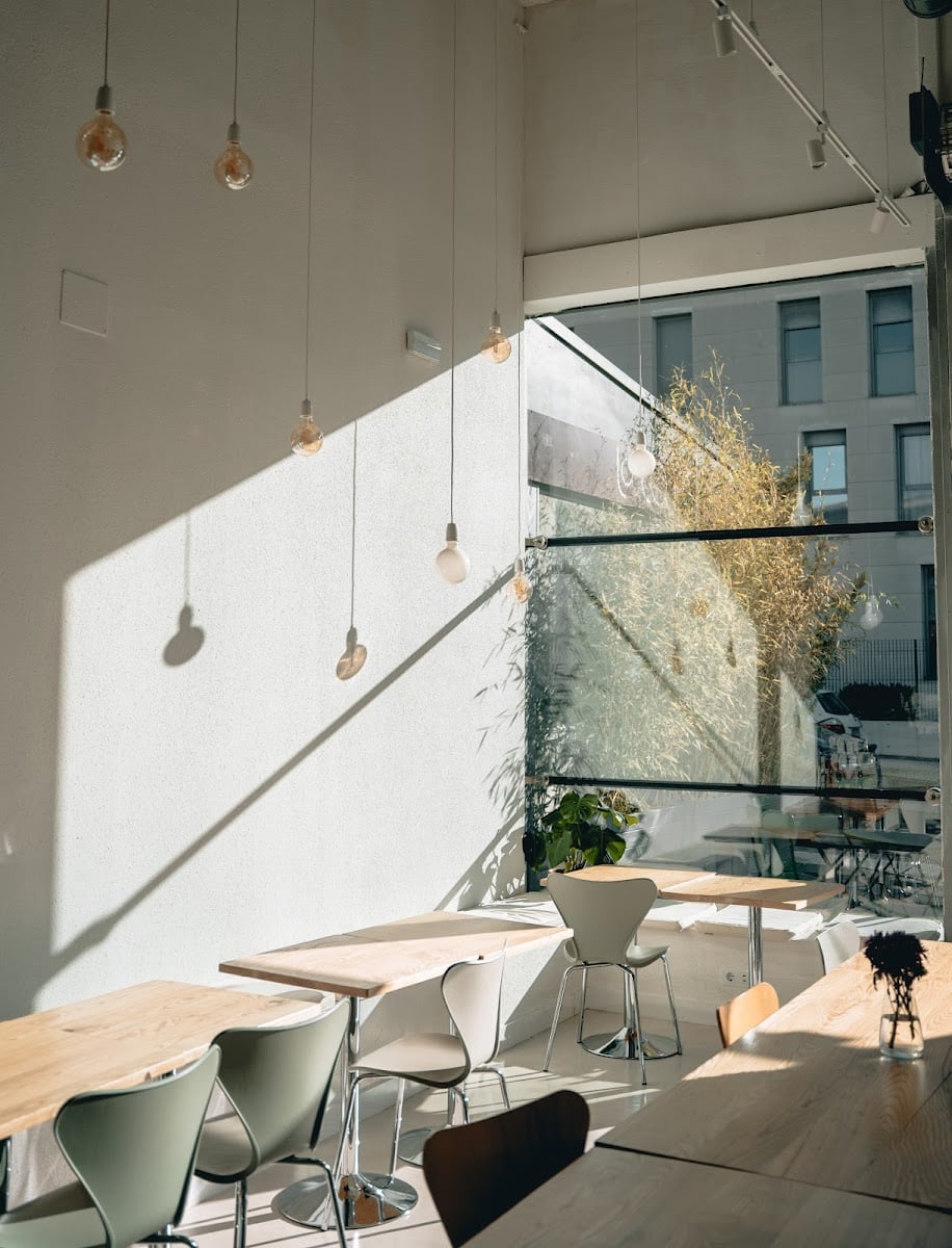 plein Cafe & Deli