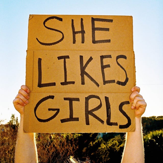 She Likes Girls - Song · Dexter and The Moonrocks