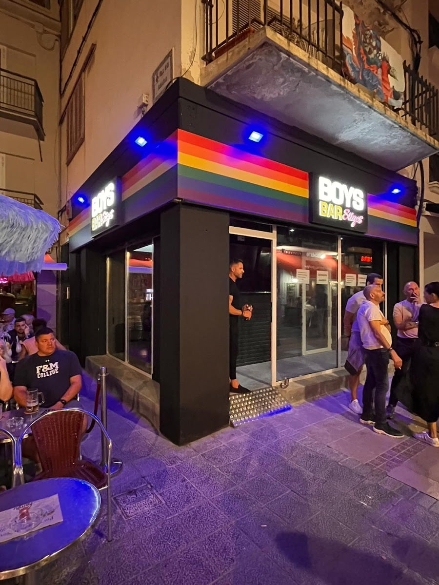 BOYS BAR Sitges