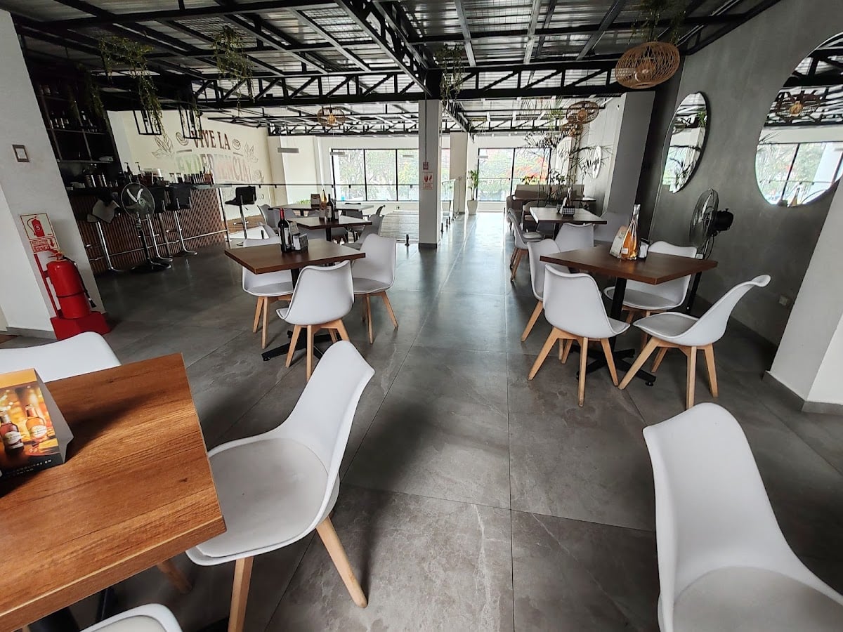 Anyli Cafe Bar