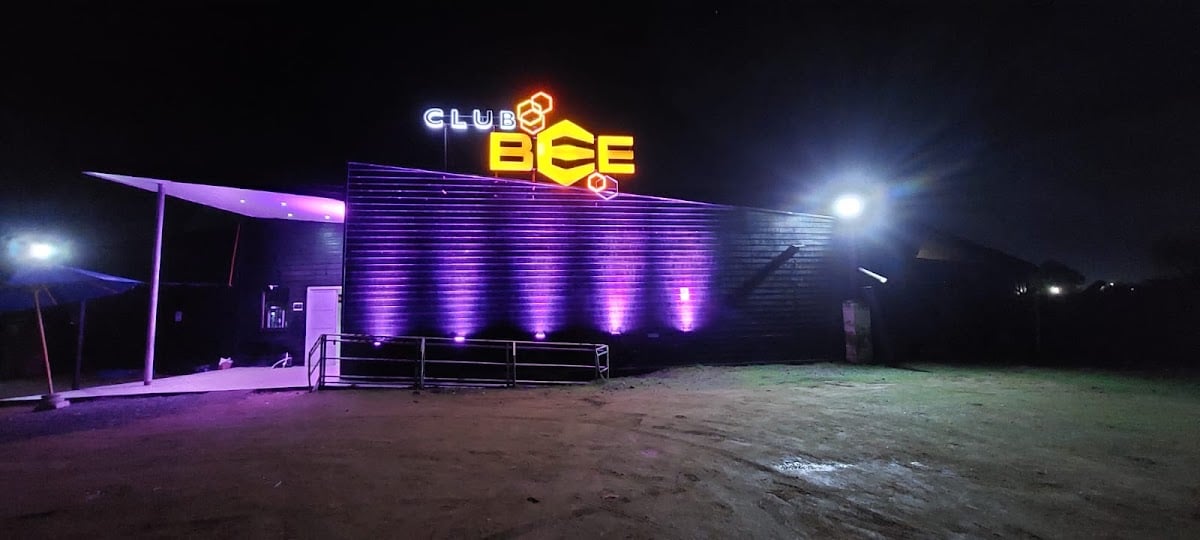 bee