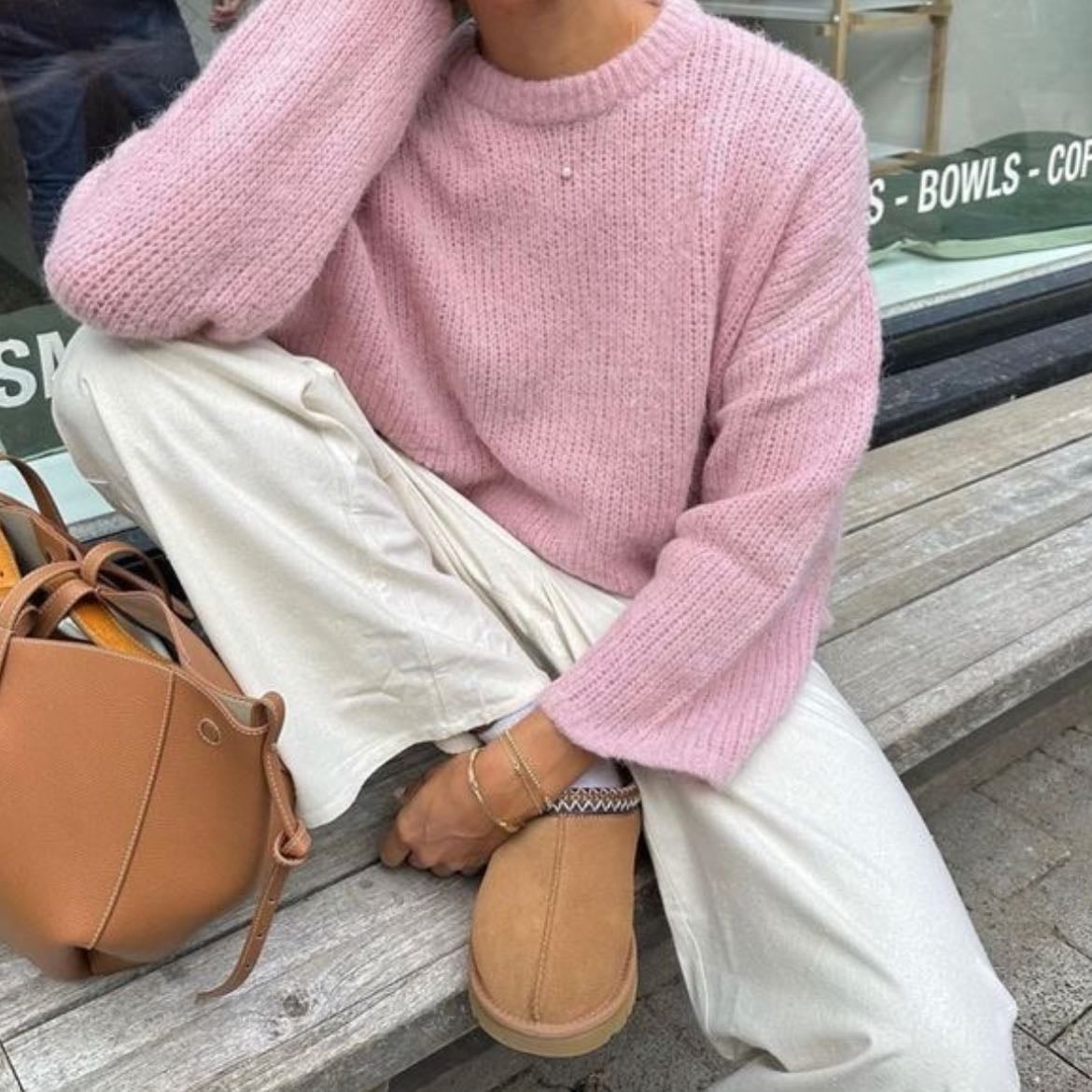 with baby pink - si te gusta este color, combinarlo con blanco es lo idea