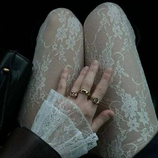 Lace tights