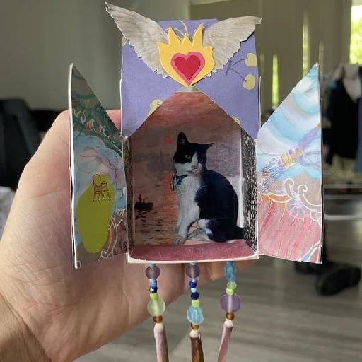 Shrine box