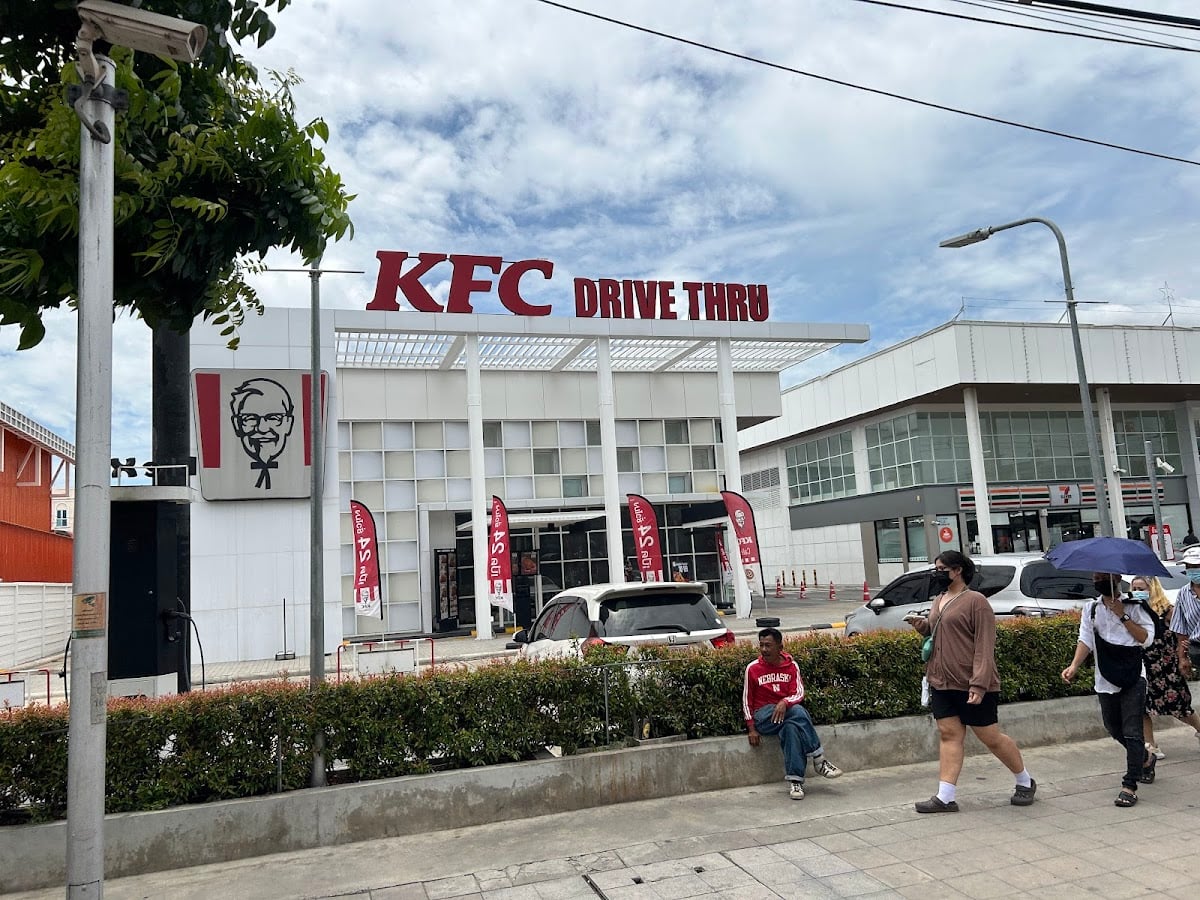 KFC Navamintr 70