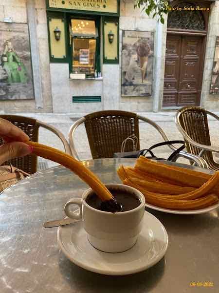 Chocolateria San Ginés - Most famous churros in Madrid