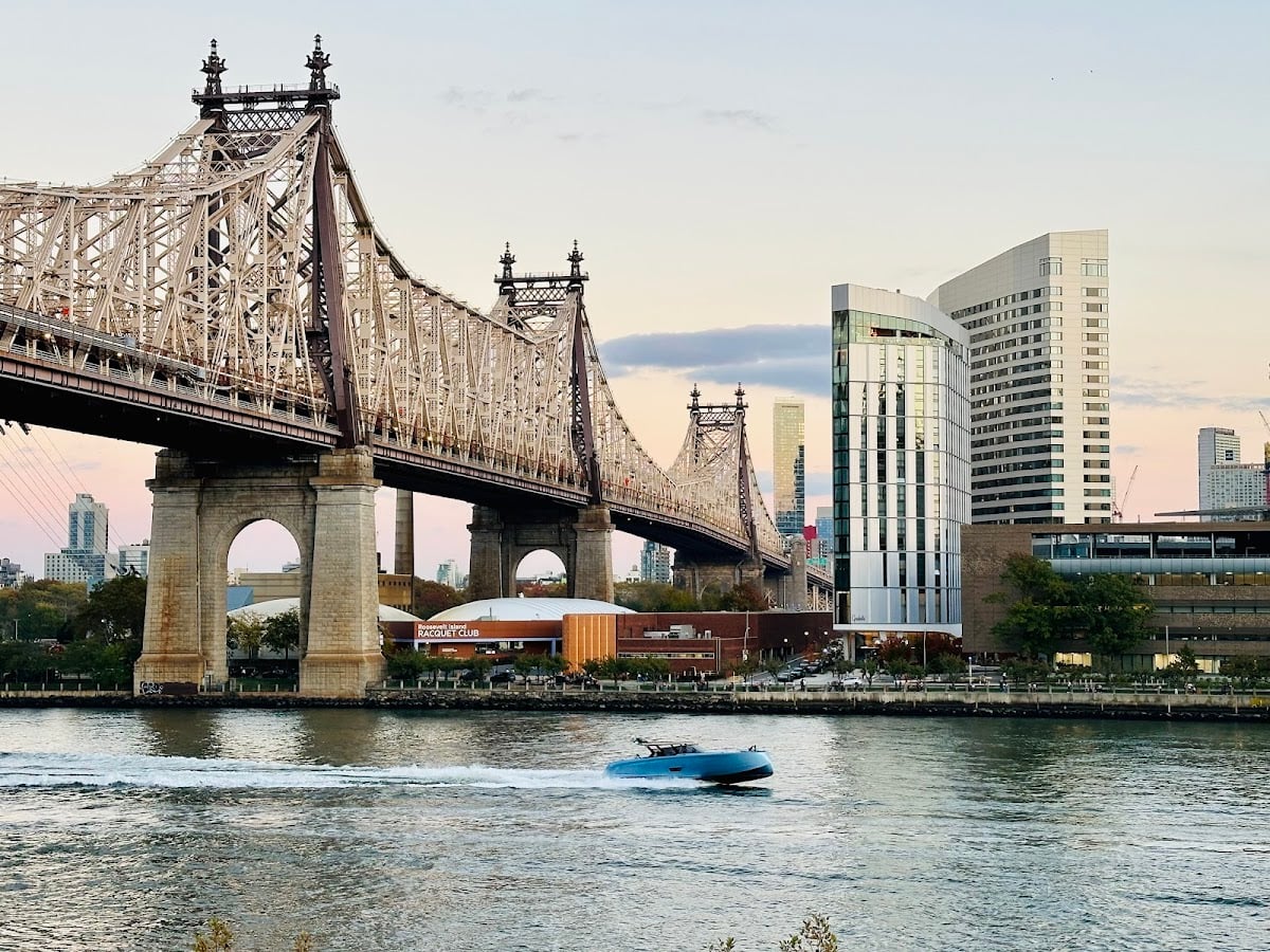 Queensboro Bridge - (Spider-man)
