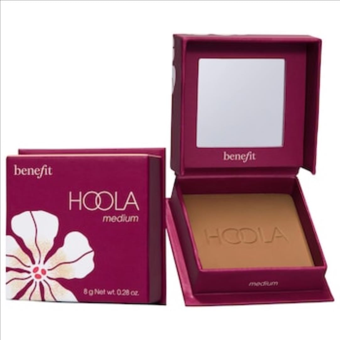 benefit - hoola matte bronzer - i don’t think i know how to use bronzer, but the first time i used this it looked really nice on my skin, updated review after accutane is over though