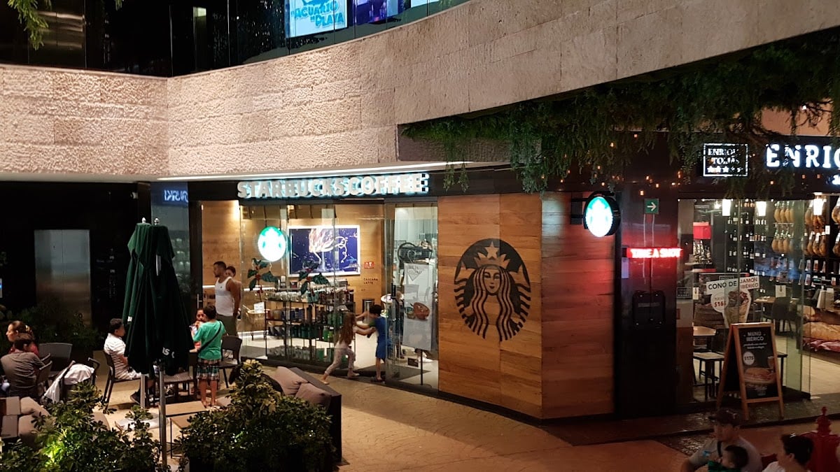 Starbucks Calle Corazón