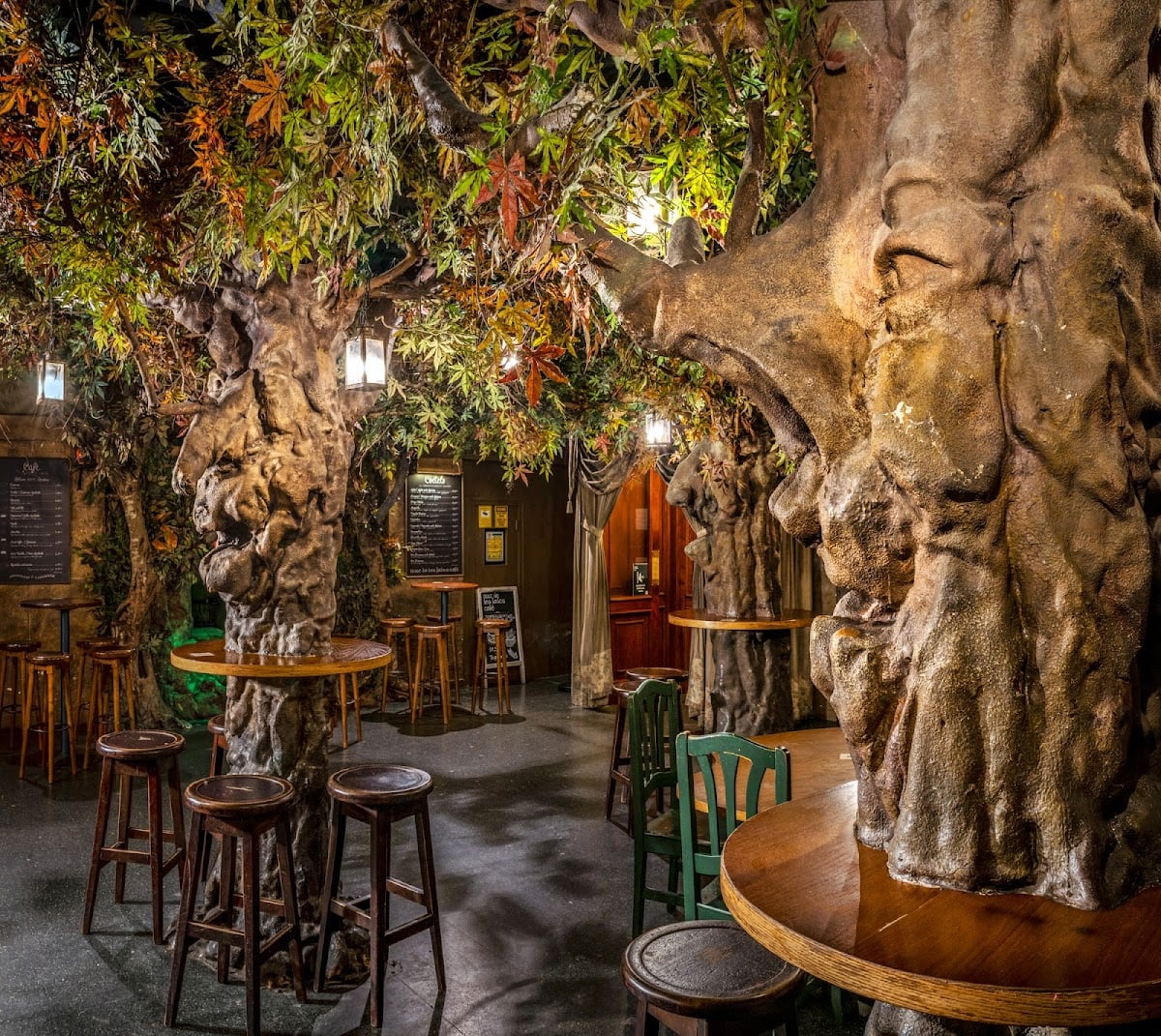 El Bosc de Les Fades - Inspirado en un bosque de hadas, es el sitio ideal para una cita.
