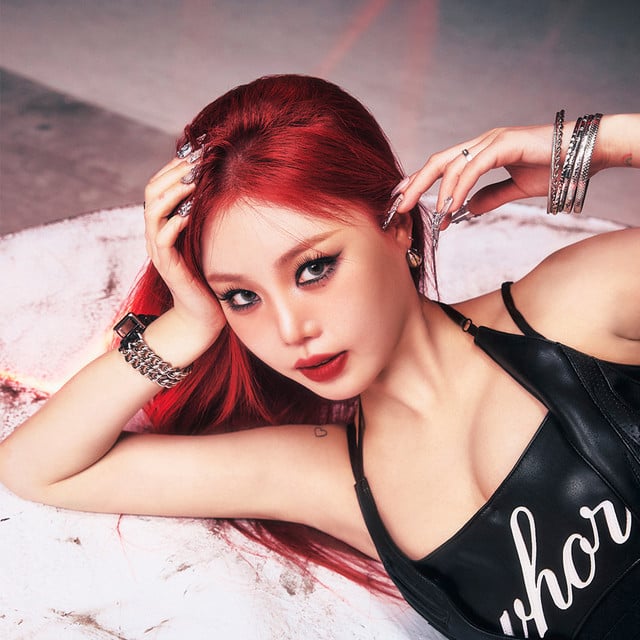 SOOJIN - Artist