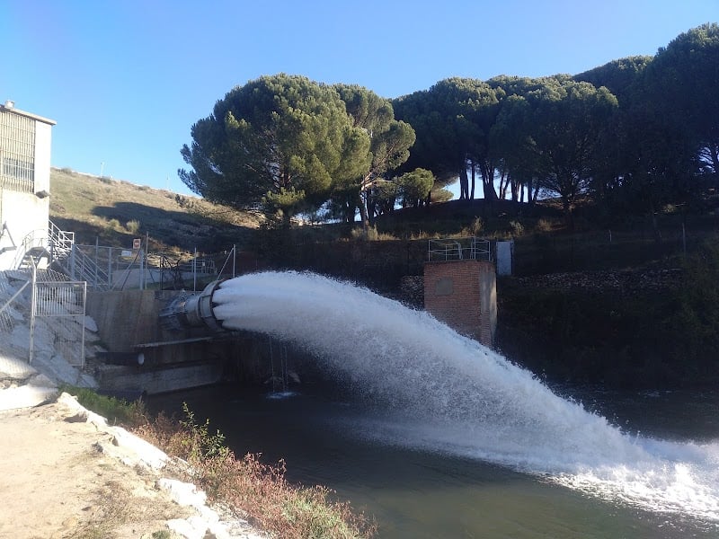El Pardo's Dam - Hiking Area · Fuencarral-El Pardo, Madrid