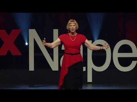 Reading minds through body language | Lynne Franklin | TEDxNaperville - TEDx Talks