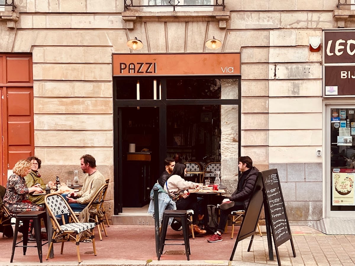 PAZZI via - the best place I ever had pizza diavola and margherita