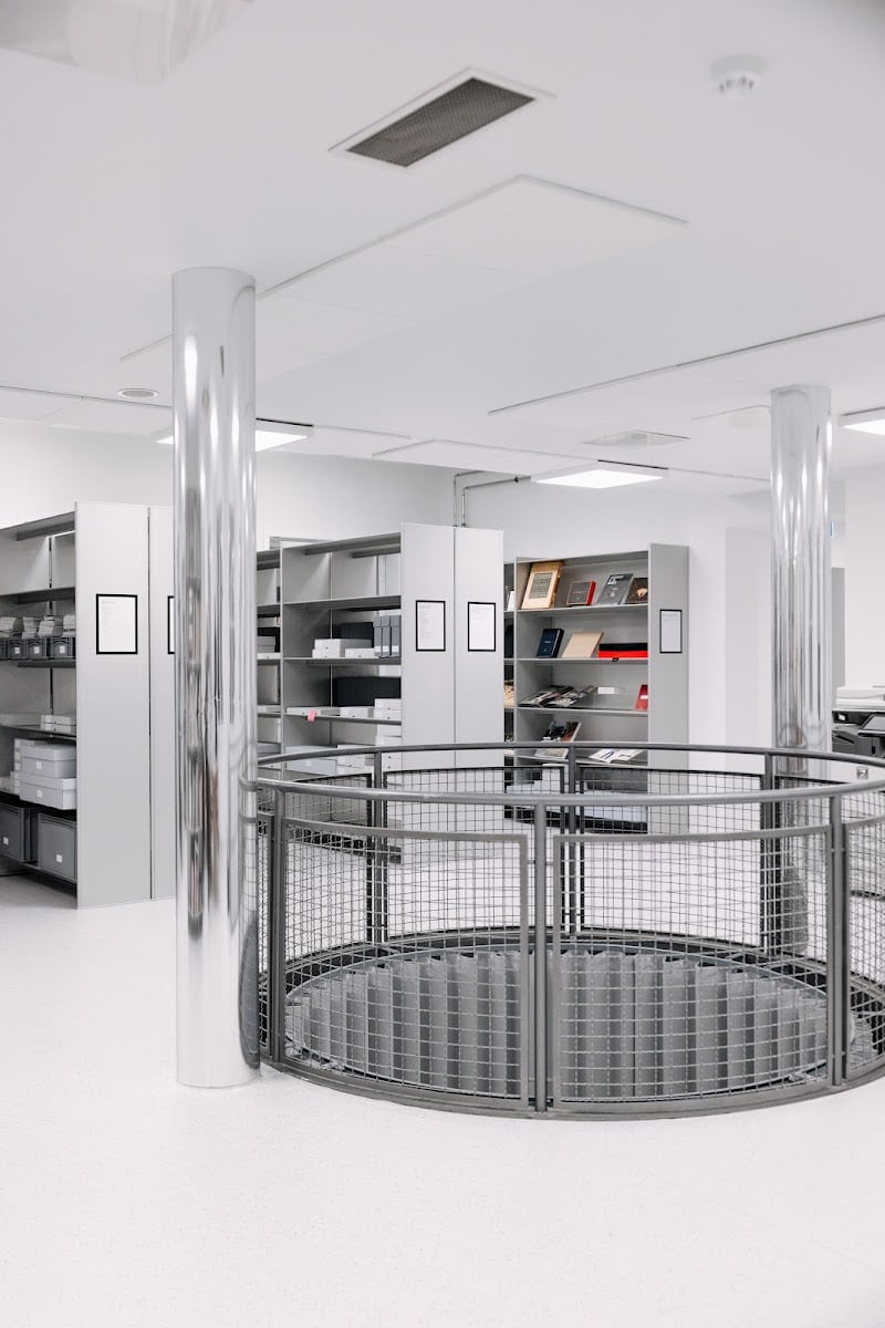 Fashion Research Library - Norway