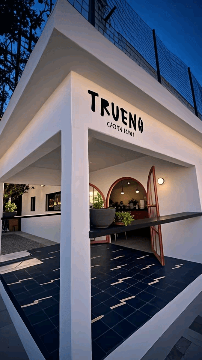 Trueno Coffee House