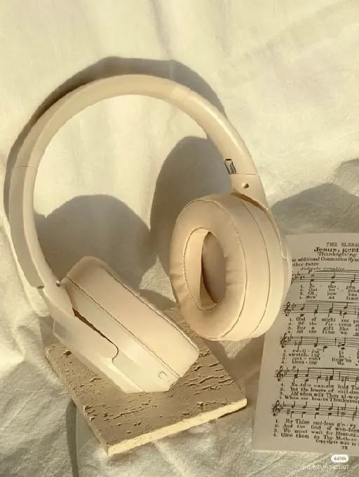 Cascos inalambricos - Unos buenos cascos con cancelación de ruino para cuando se quiera estar tranquilo (accesible)