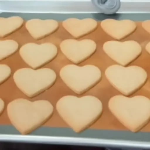 Galletas de mantequilla en forma de corazรณn - By Lucรญa Coindreau